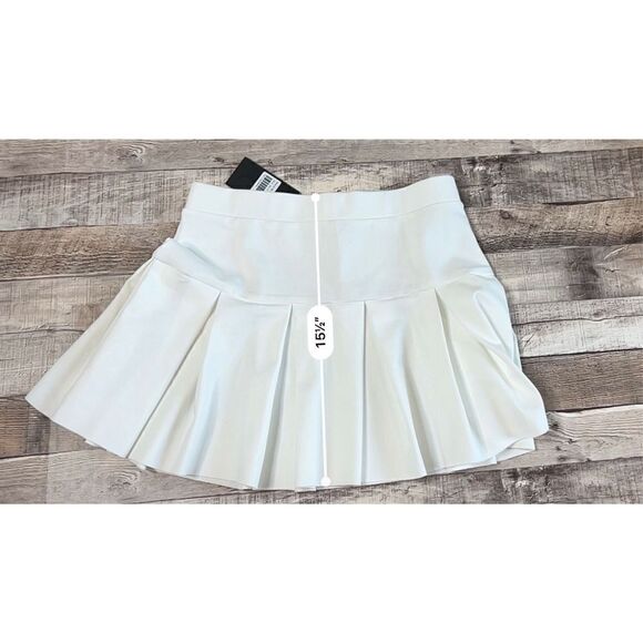 Lioness Rescue Me White Pleated Knit Mini Retro Skirt LARGE Cruise Cottagecore - Picture 9 of 10